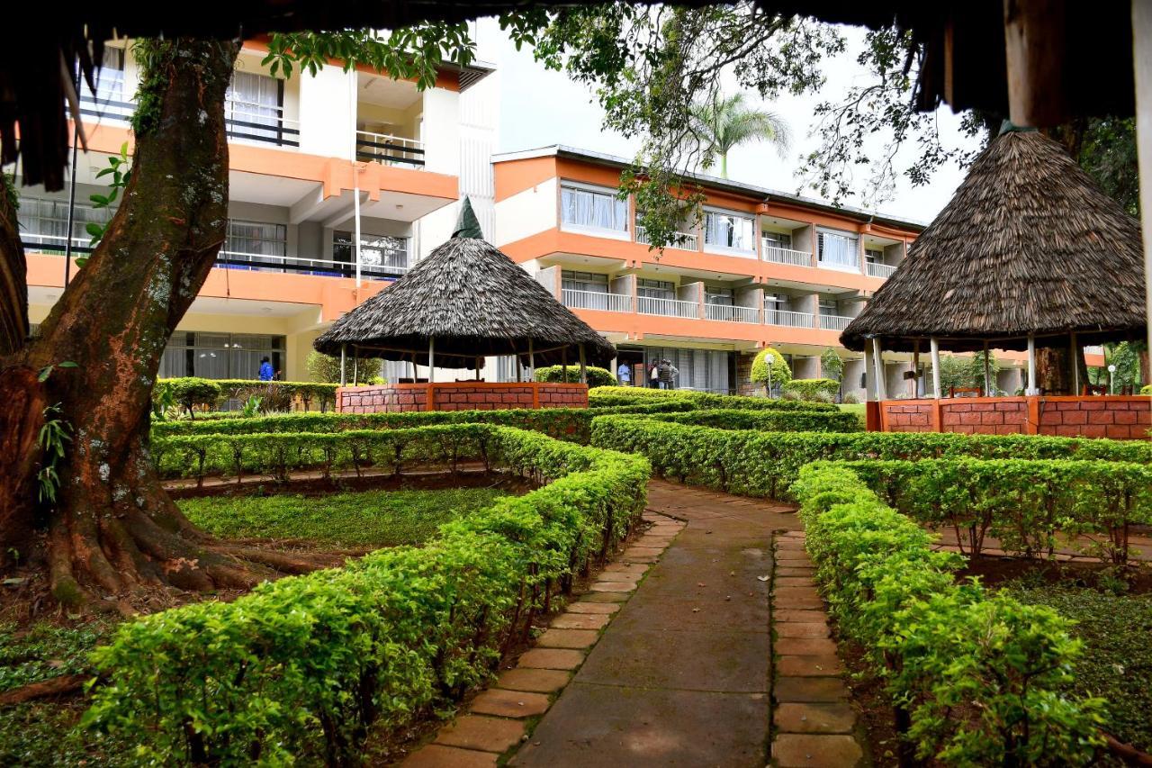 Golf Hotel Kakamega Bagian luar foto