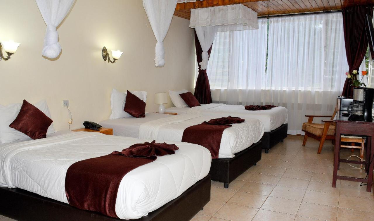 Golf Hotel Kakamega Bagian luar foto