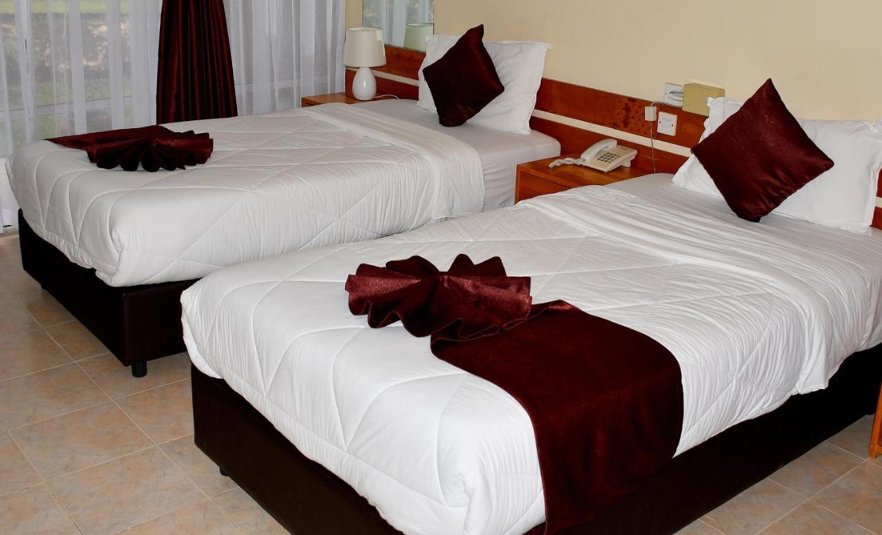 Golf Hotel Kakamega Bagian luar foto