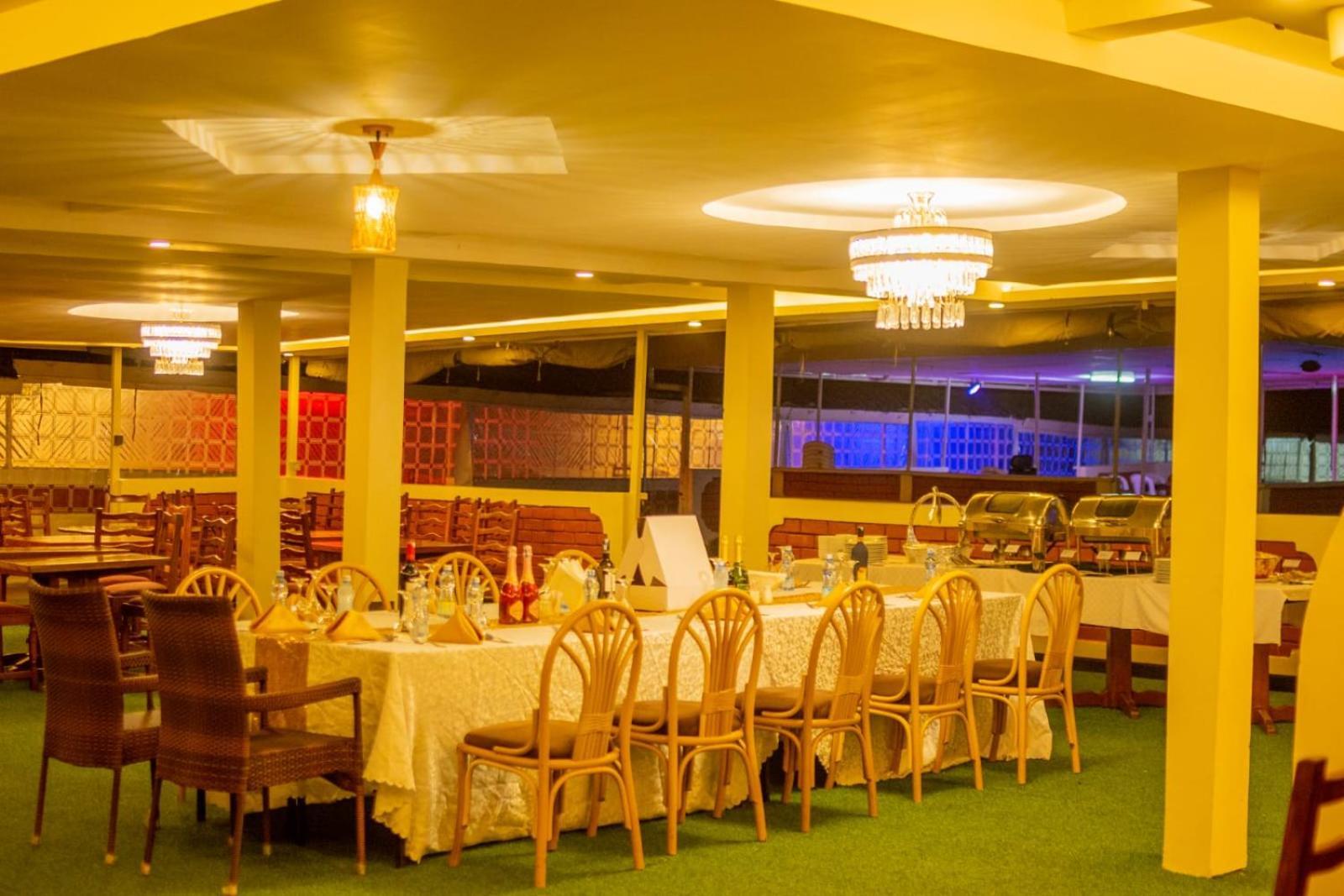 Golf Hotel Kakamega Bagian luar foto