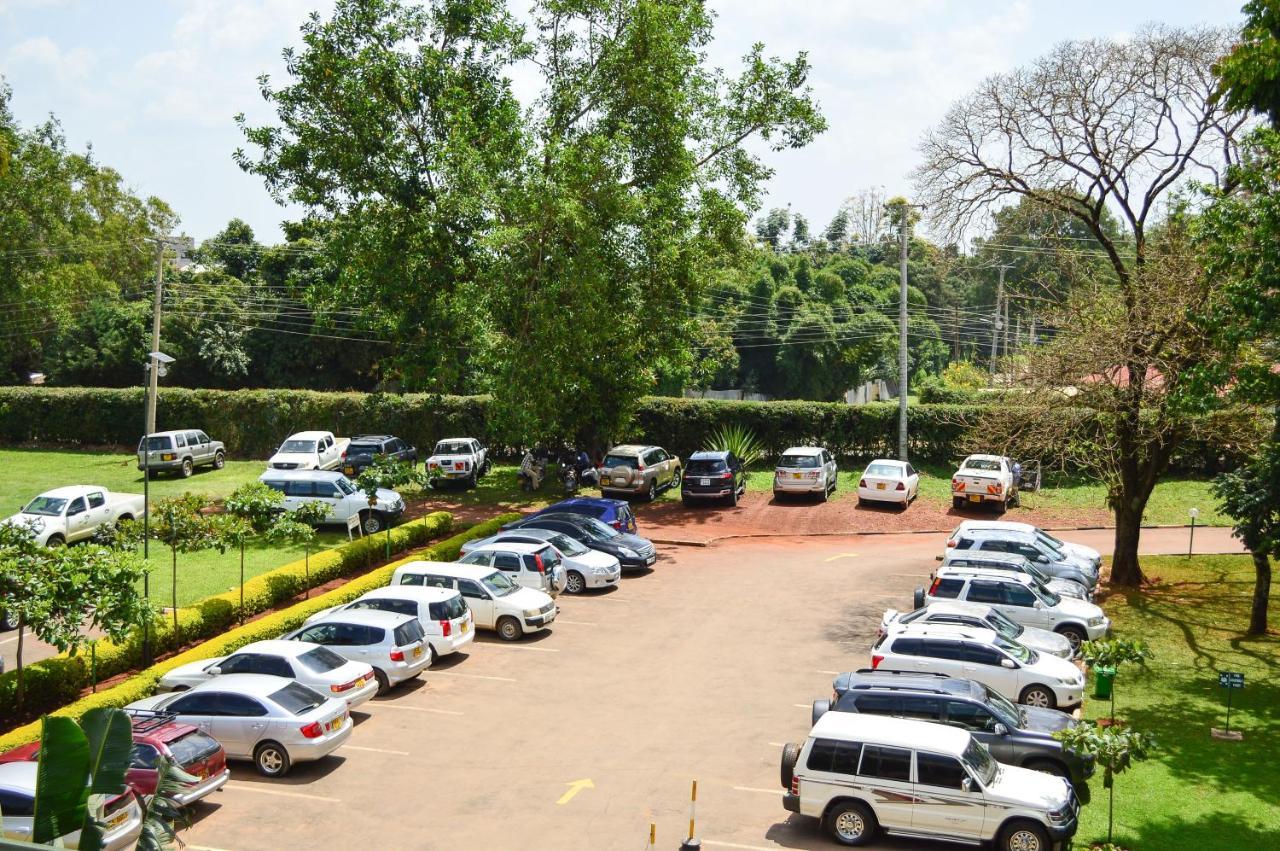Golf Hotel Kakamega Bagian luar foto