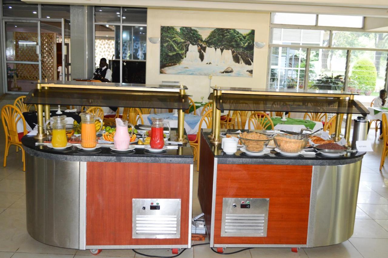 Golf Hotel Kakamega Bagian luar foto