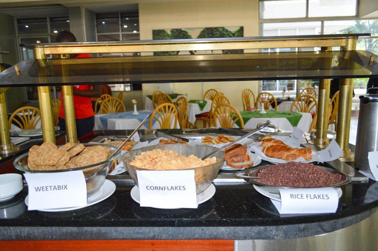Golf Hotel Kakamega Bagian luar foto